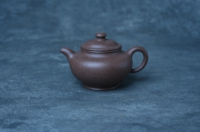 紫砂壶图片:美壶特惠 手工手制紫砂壶特好黄龙山高温老段泥掇只壶 茶壶 茶具 单壶 - 美壶网