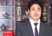 紫砂壶工艺师图片：冯小根 - 宜兴紫砂壶网