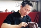 紫砂壶工艺师图片:吴扣华 - 宜兴紫砂壶网