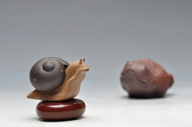 紫砂壶图片：做工精细  精品蜗牛茶宠 - 宜兴紫砂壶网