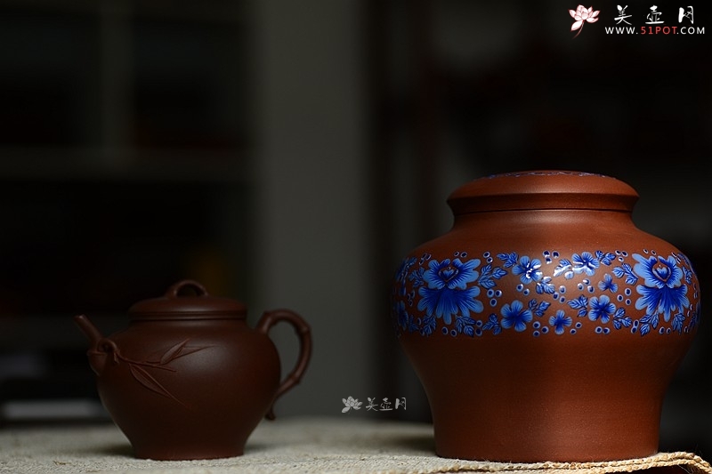 紫砂壶图片：美壶定做 精品粉彩茶叶罐 浑厚大气 古朴之风 - 宜兴紫砂壶网
