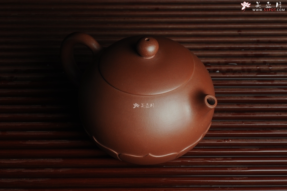 紫砂壶图片：美壶特惠 精工莲花西施 茶人醉爱 - 宜兴紫砂壶网