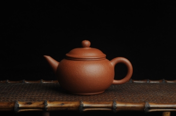 紫砂壶图片:美壶特惠 潜力股殷老师全手工特好降坡泥小水平壶 茶人醉爱 - 宜兴紫砂壶网