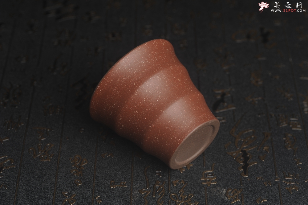 紫砂壶图片：美杯特惠 好泥好工厚实波浪主人杯 茶人醉爱 - 宜兴紫砂壶网
