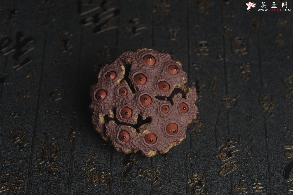 紫砂壶图片：美宠特惠 精致莲蓬茶宠摆件 直径7.5cm 茶盘尤物 - 宜兴紫砂壶网