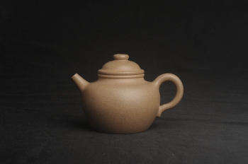 紫砂壶图片:特好高温本山老段泥 全手工大彬圈钮紫砂壶 - 宜兴紫砂壶网