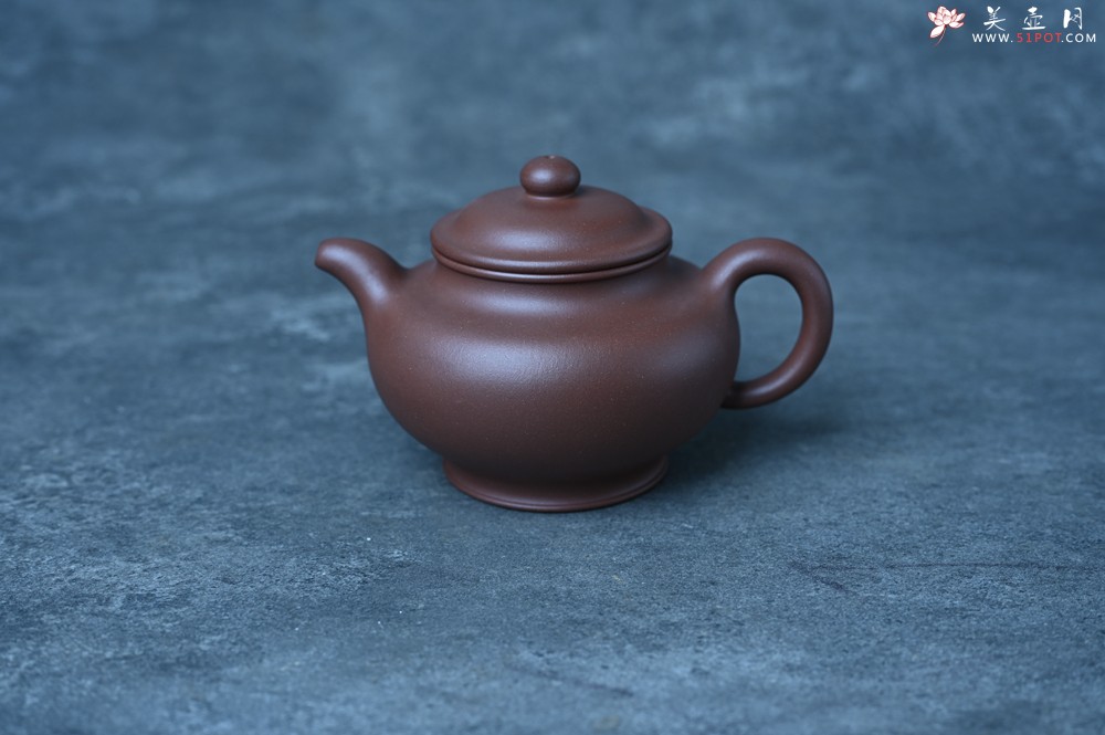 紫砂壶图片：美壶特惠 手工手制紫砂壶特好底槽青掇只壶 茶人醉爱 - 宜兴紫砂壶网