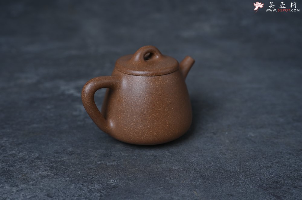 紫砂壶图片：美壶特惠 油润老段泥精致高石瓢紫砂茶壶 茶人醉爱 - 宜兴紫砂壶网