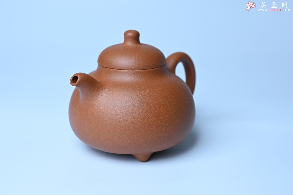 紫砂壶图片：美壶特惠 优质红降坡泥乳鼎壶 茶人醉爱 - 宜兴紫砂壶网
