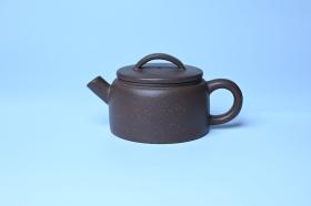 紫砂壶图片：美壶特惠 特好粗砂紫泥大炮汉瓦 出水爽利 - 宜兴紫砂壶网