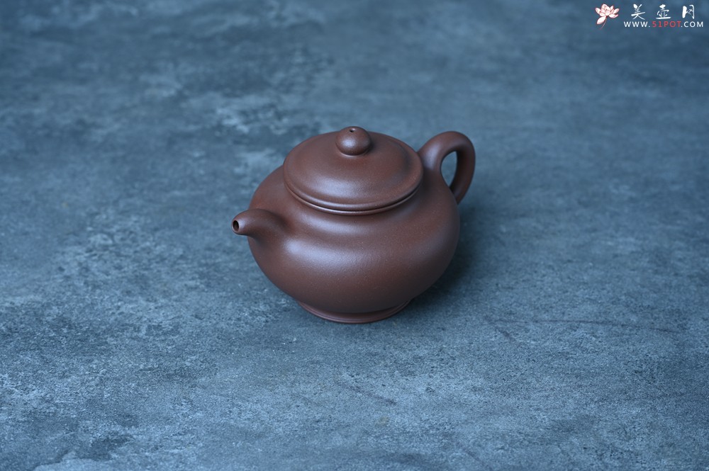 紫砂壶图片：美壶特惠 手工手制紫砂壶特好底槽青掇只壶 茶人醉爱 - 宜兴紫砂壶网