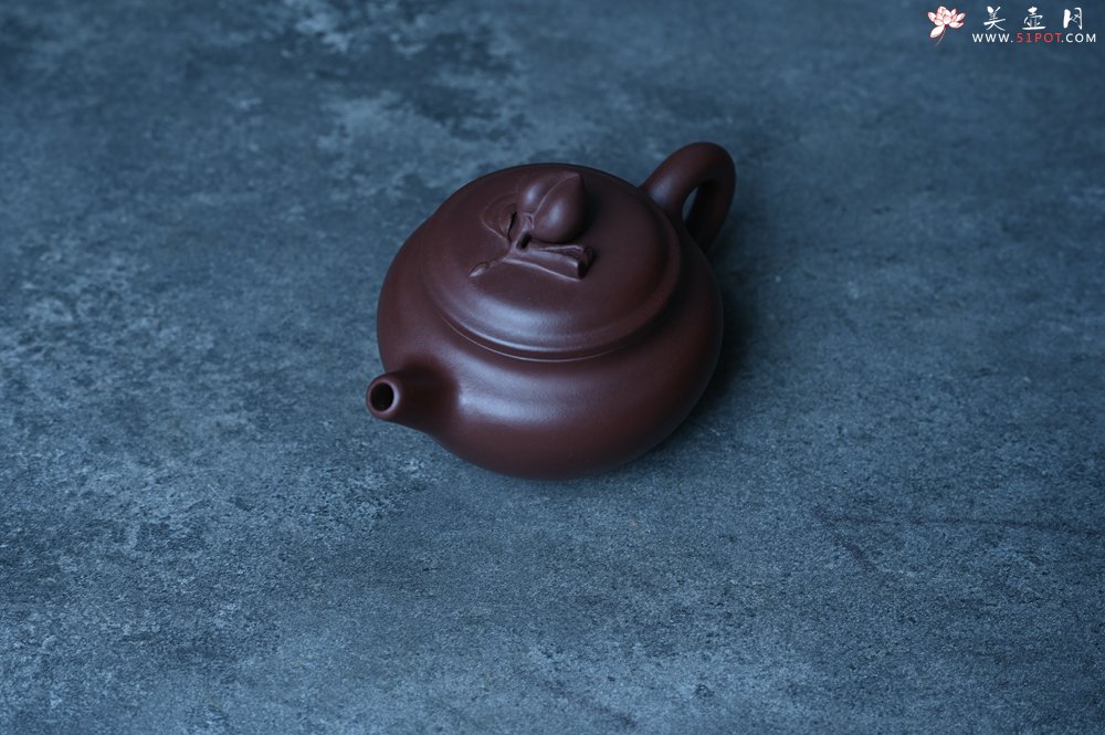 紫砂壶图片：特好老紫泥全手工寿桃壶 茶人醉爱 - 宜兴紫砂壶网