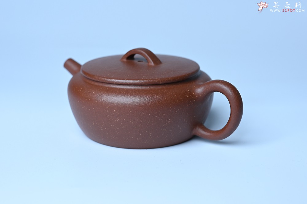 紫砂壶图片：美壶特惠 优质红降坡泥大口玉扁壶 茶人醉爱 - 宜兴紫砂壶网