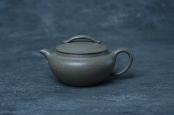 紫砂壶图片:美壶特惠 特好芝麻绿泥云帆紫砂壶 茶人醉爱 - 宜兴紫砂壶网