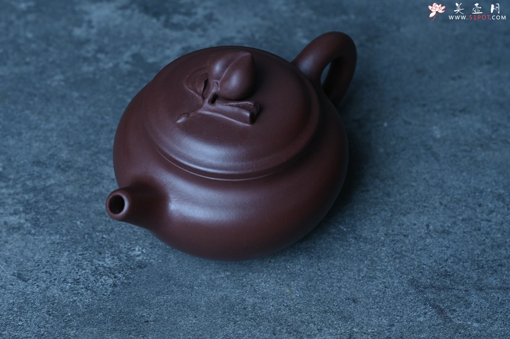 紫砂壶图片：特好老紫泥全手工寿桃壶 茶人醉爱 - 宜兴紫砂壶网