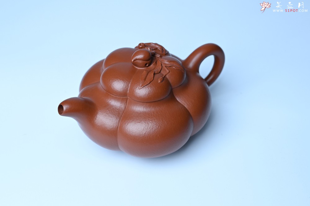 紫砂壶图片：美壶特惠 精品大红袍朱泥上合桃 茶人醉爱 - 宜兴紫砂壶网