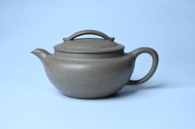 紫砂壶图片：美壶特惠 特好芝麻绿泥云帆紫砂壶 茶人醉爱 - 宜兴紫砂壶网