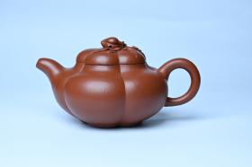 紫砂壶图片：美壶特惠 精品大红袍朱泥上合桃 茶人醉爱 - 宜兴紫砂壶网