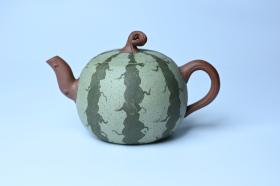 紫砂壶图片：美壶特惠 精致西瓜紫砂壶 茶人醉爱 - 宜兴紫砂壶网