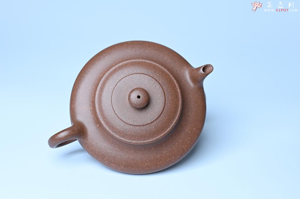 紫砂壶图片：潜力股周小培 特好文革老紫泥 全手工虚扁壶 难度大 好壶期待与您结缘 - 宜兴紫砂壶网