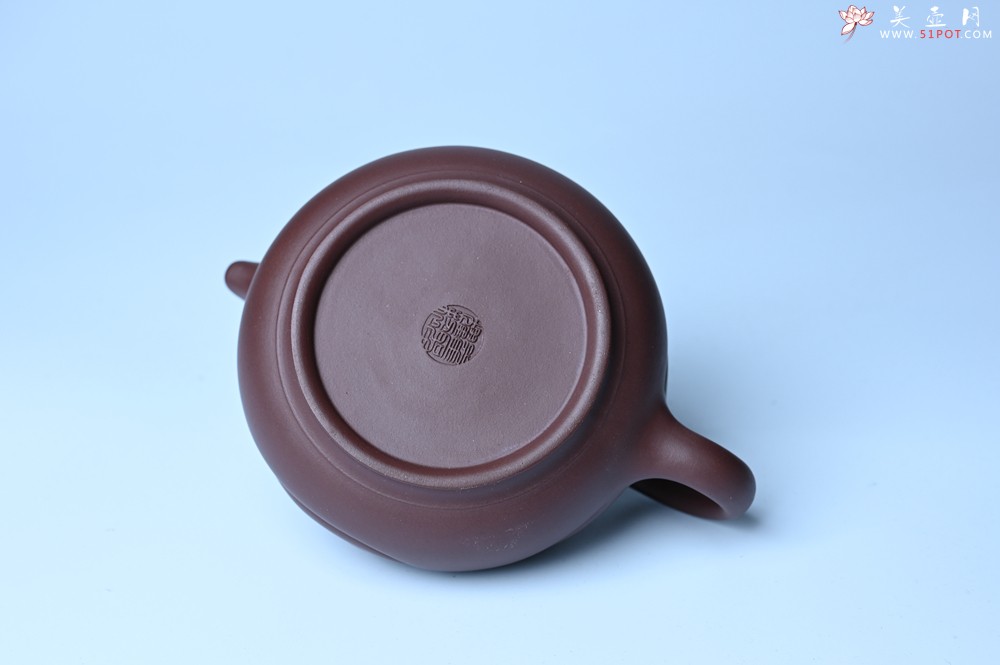 紫砂壶图片：美壶双11特惠 盖花泥 精工油润老紫泥如意半珠 茶人醉爱 - 宜兴紫砂壶网