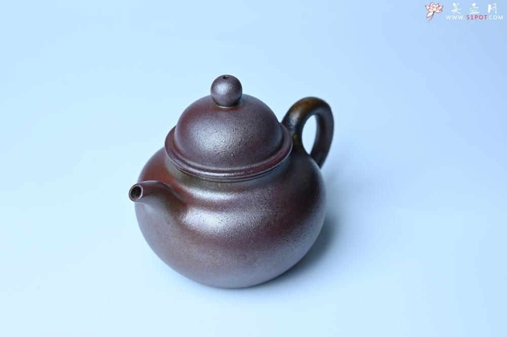 紫砂壶图片：美壶特惠 精致柴烧青灰泥掇球壶 茶人醉爱 - 宜兴紫砂壶网