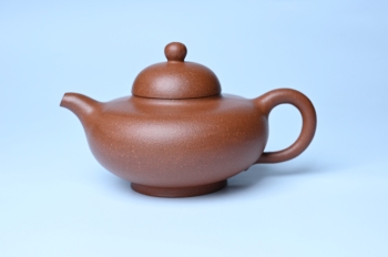 紫砂壶图片:美壶特惠 精致特好降坡泥华颖壶 茶人醉爱 - 宜兴紫砂壶网