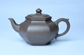 紫砂壶图片：实力派张海艳全手工特好老青灰段泥六方笑樱壶 做工灰常精致 气韵流畅 - 宜兴紫砂壶网