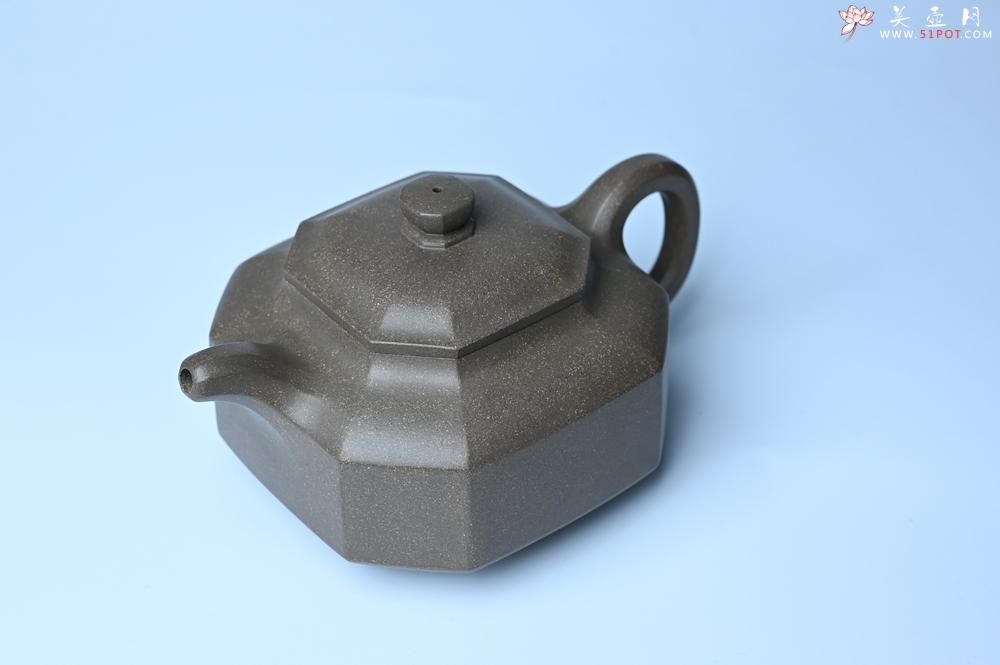 紫砂壶图片：实力派张海艳全手工蟹壳老青段泥精工八方侧角壶 气势磅礴 - 宜兴紫砂壶网