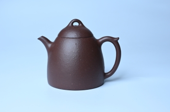 紫砂壶图片:美壶特惠 特好手磨料老紫泥秦权 茶人醉爱 - 宜兴紫砂壶网