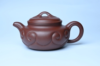 紫砂壶图片:美壶特惠 精致紫泥仿古如意壶 茶人醉爱 - 宜兴紫砂壶网