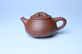 紫砂壶图片:美壶特惠 精致特好紫玉金砂满瓢景舟石瓢壶 做工和泥料不输千元作品 - 宜兴紫砂壶网