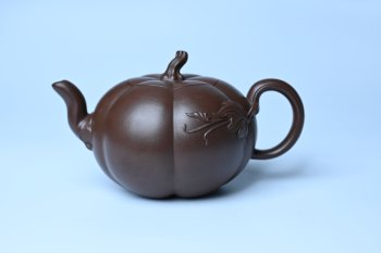 紫砂壶图片：美壶特惠 特好老紫泥南瓜壶 肌理丰富生动 茶人醉爱 - 宜兴紫砂壶网