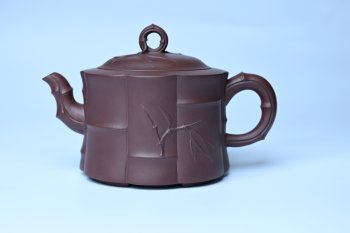 紫砂壶图片：美壶特惠 紫砂壶手工手制优质紫泥八段竹壶 茶人醉爱 - 宜兴紫砂壶网