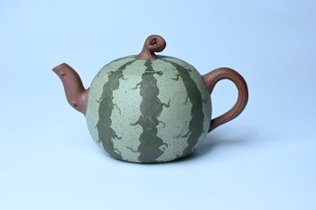 紫砂壶图片：美壶特惠 精致西瓜紫砂壶 茶人醉爱 - 宜兴紫砂壶网