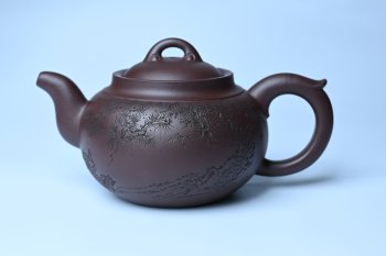 紫砂壶图片：特油润底曹青 全手工大蕴存心壶 卡盖难度相当大 明月松间照 清泉石上流 期待与亲结缘 - 宜兴紫砂壶网