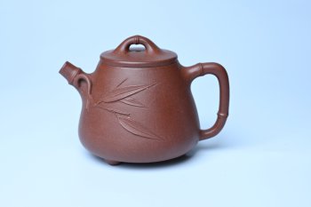 紫砂壶图片：美壶特惠 优质紫泥竹叶高石瓢壶 茶人醉爱 - 宜兴紫砂壶网