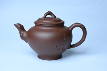 紫砂壶图片：美壶特惠 精致报春系列之梅花报春壶 - 宜兴紫砂壶网