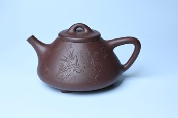 紫砂壶图片：潜力股周小培 特好全手工底槽清子冶石瓢 助工装饰品茶玩壶图 特文气 - 宜兴紫砂壶网