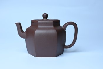 紫砂壶图片：美壶特惠 潜力股凌晨老师 精致紫泥全手工高登壶 期待与您结缘 - 宜兴紫砂壶网