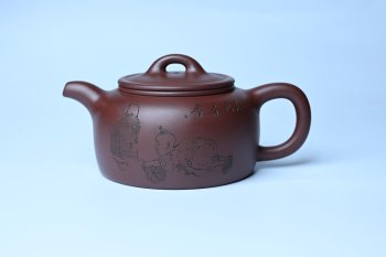紫砂壶图片：潜力股周小培老师 4号井深井红皮龙 全手工过桥井栏壶 装饰人物特文气 - 宜兴紫砂壶网