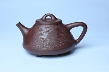 紫砂壶图片：潜力股周小培 特好全手工底槽清子冶石瓢 此是诗仙坡老作 与君同试雨前茶 - 宜兴紫砂壶网