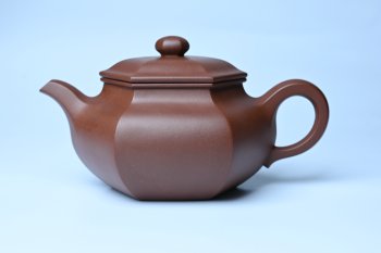 紫砂壶图片：实力派张海艳全手工精工六方仿古壶 气势磅礴 线面挺括平正 - 宜兴紫砂壶网