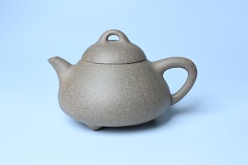 紫砂壶图片：美壶特惠 特好松花段泥精工乳瓢茶壶 茶人醉爱 - 宜兴紫砂壶网