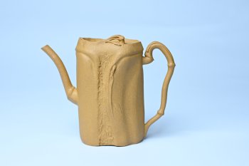 紫砂壶图片：美壶特惠 黄金段泥全手工君竹壶 茶人醉爱 - 宜兴紫砂壶网