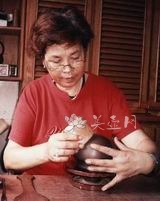 紫砂壶工艺师图片：张红华 - 宜兴紫砂壶网