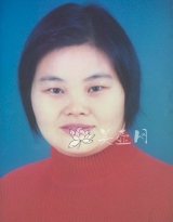 紫砂壶工艺师图片：何文君 - 宜兴紫砂壶网