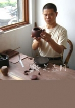 紫砂壶工艺师图片：冯云华 - 宜兴紫砂壶网