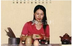 紫砂壶工艺师图片：蔡咏梅 - 宜兴紫砂壶网