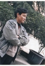 紫砂壶工艺师图片：吴震（大） - 宜兴紫砂壶网